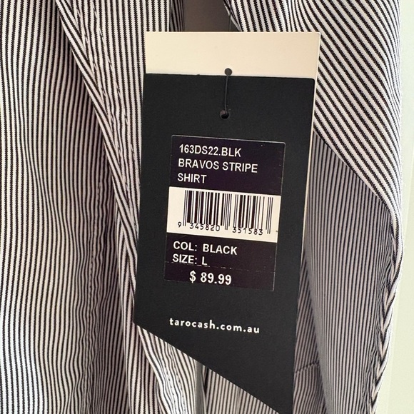 NWT Men’s Tarocash Button Up. 
Size Large - Picture 3 of 4